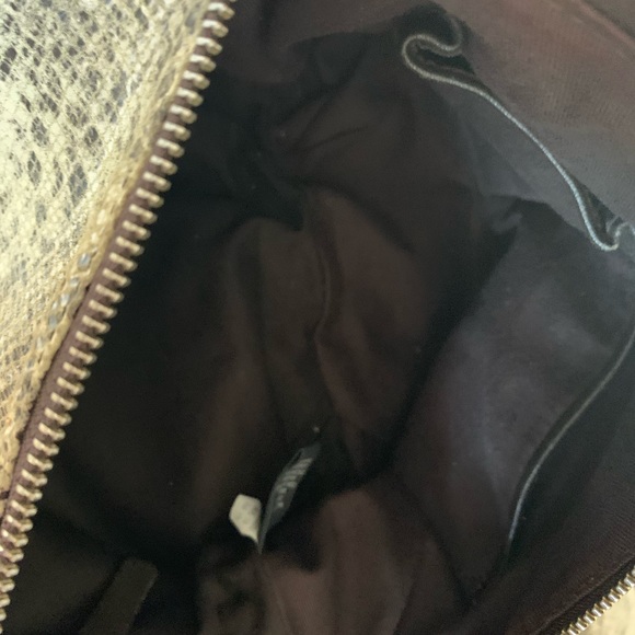 Real leather Banana Republic bag - Picture 6 of 9